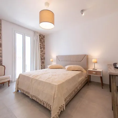 Up The Stairs Renovated With Sea View Apartment Poros Town